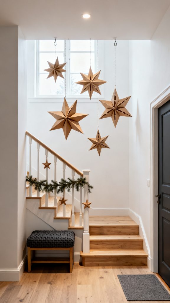 13 Beautiful Christmas Staircase Decor Ideas